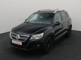 Volkswagen Tiguan внедорожник