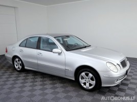 Mercedes-Benz E200 sedanas