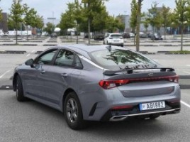 Kia, 1.6 l., Седан | 2
