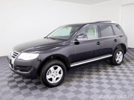 Volkswagen Touareg, 3.0 l., Внедорожник | 1