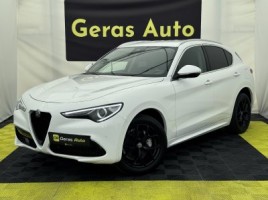 Alfa Romeo Stelvio visureigis