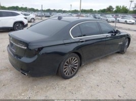 BMW 740 | 2
