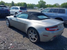 Aston Martin Vantage | 1