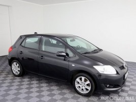 Toyota Auris hečbekas