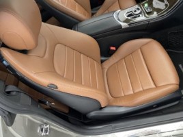 Mercedes-Benz C300 | 4