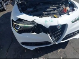 Alfa Romeo Stelvio | 4