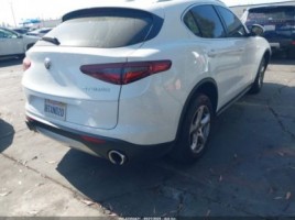 Alfa Romeo Stelvio | 2