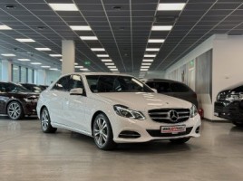 Mercedes-Benz E220 | 4