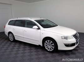 Volkswagen Passat universalas