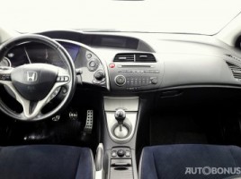 Honda Civic, 1.8 l., hečbekas | 4