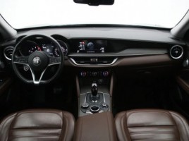 Alfa Romeo Stelvio | 1