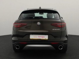 Alfa Romeo Stelvio | 4
