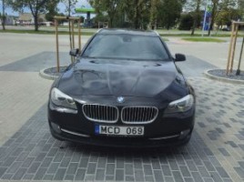 BMW 525 universalas