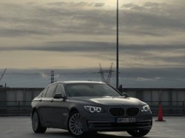 BMW 7 serija | 1