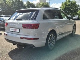 Audi Q7 | 3