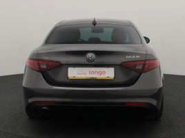 Alfa Romeo Giulia, 2.0 l., Седан | 4