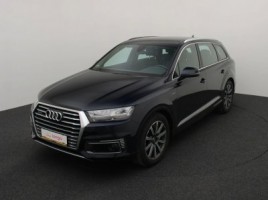 Audi Q7 visureigis