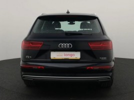 Audi Q7 | 4