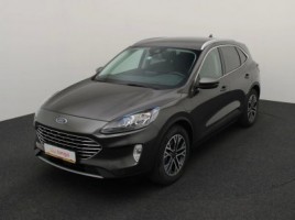 Ford Kuga visureigis