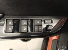 Toyota Hilux, 2.4 l., Внедорожник | 4