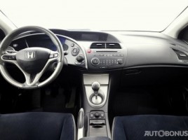 Honda Civic, 1.8 l., hatchback | 4