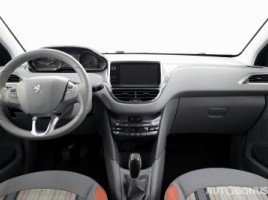 Peugeot 208 | 4