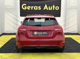 Mercedes-Benz A180 | 4