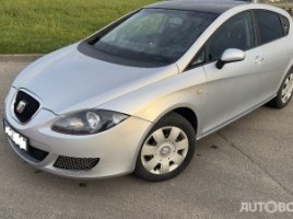 Seat Leon седан