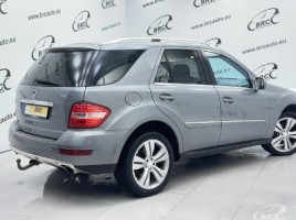 Mercedes-Benz ML350, 3.0 l., cross-country | 1