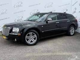 Chrysler 300 universalas