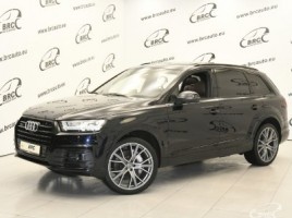 Audi Q7 visureigis