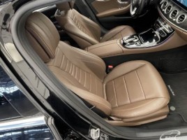 Mercedes-Benz E350 | 4