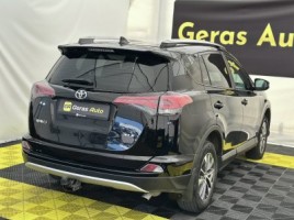 Toyota RAV4, cross-country | 3