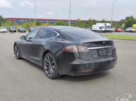 Tesla Model S, sedanas | 3