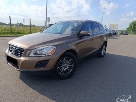Volvo XC60 visureigis