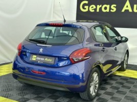 Peugeot 208 | 3