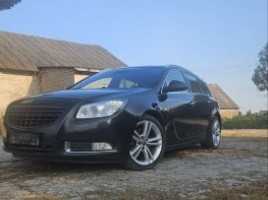 Opel Insignia universalas