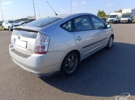 Toyota Prius, 1.5 l., hečbekas | 3