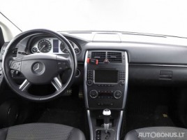 Mercedes-Benz B200 | 4