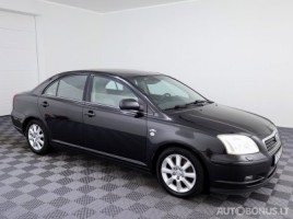 Toyota Avensis sedanas
