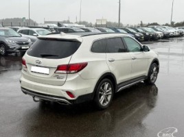 Hyundai Grand Santa Fe | 1