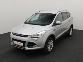 Ford Kuga visureigis