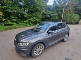 Volkswagen Tiguan | 1