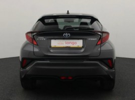 Toyota C-HR, 1.8 l., cross-country | 4