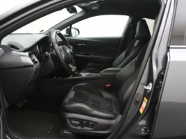 Toyota C-HR, 1.8 l., cross-country | 3