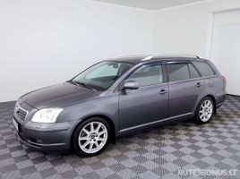 Toyota Avensis, 2.2 l., universal | 1