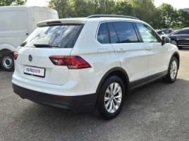 Volkswagen Tiguan | 3