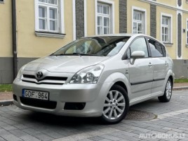 Toyota Corolla Verso | 1