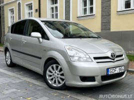 Toyota Corolla Verso | 2