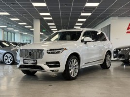 Volvo XC90 visureigis